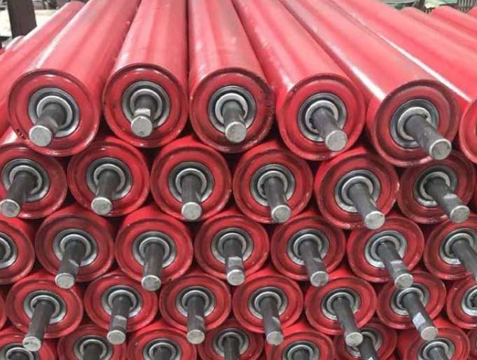 Krótkie wprowadzenie w celu zapobiegania niewspółosiowości pasa lub samowystarczalnymi producentami, dużych przenośników nachylenia i nie-metalicznych idlerów rolkowych